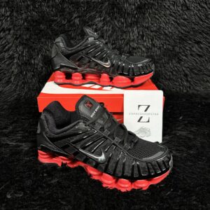 NIKE SHOX BLACK RED